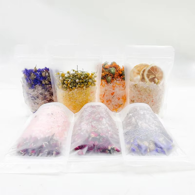 Himalayan Mineral Bath Soak with Dry Flowers