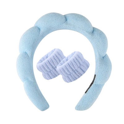 Ladies 3-piece Toiletries Set with Hair Accessories