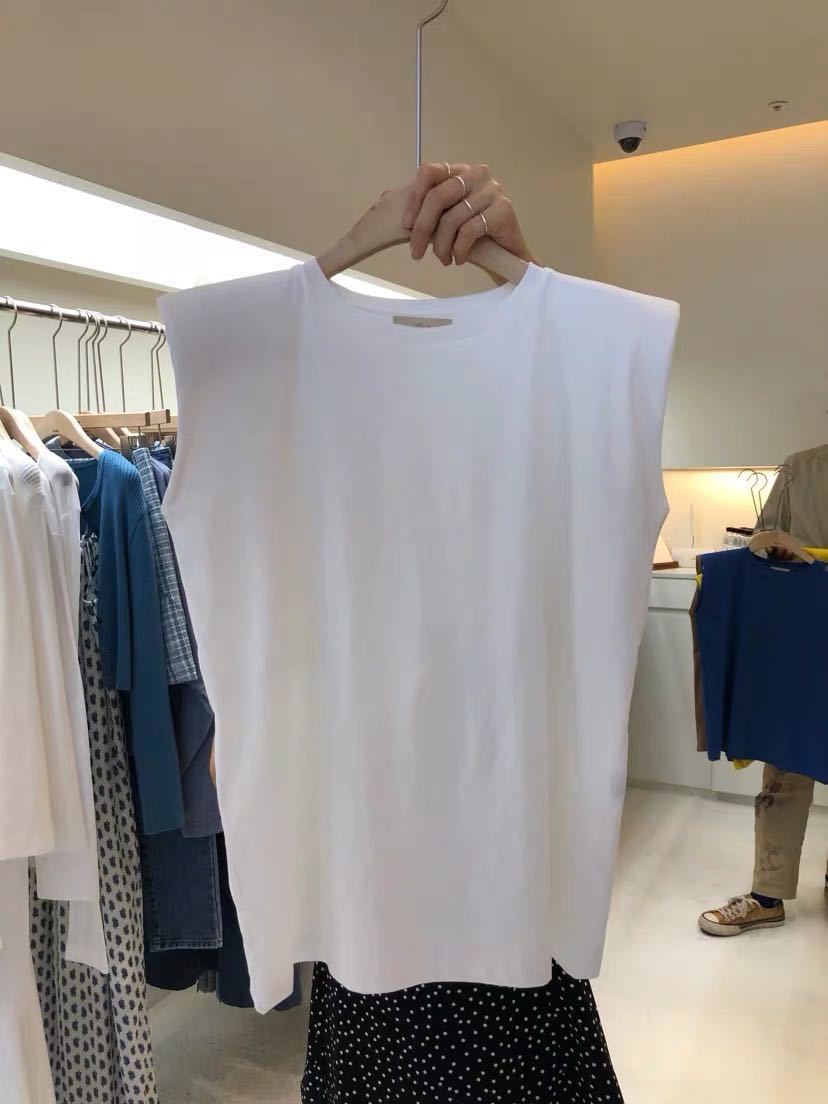 Sleeveless Round Neck Summer Top