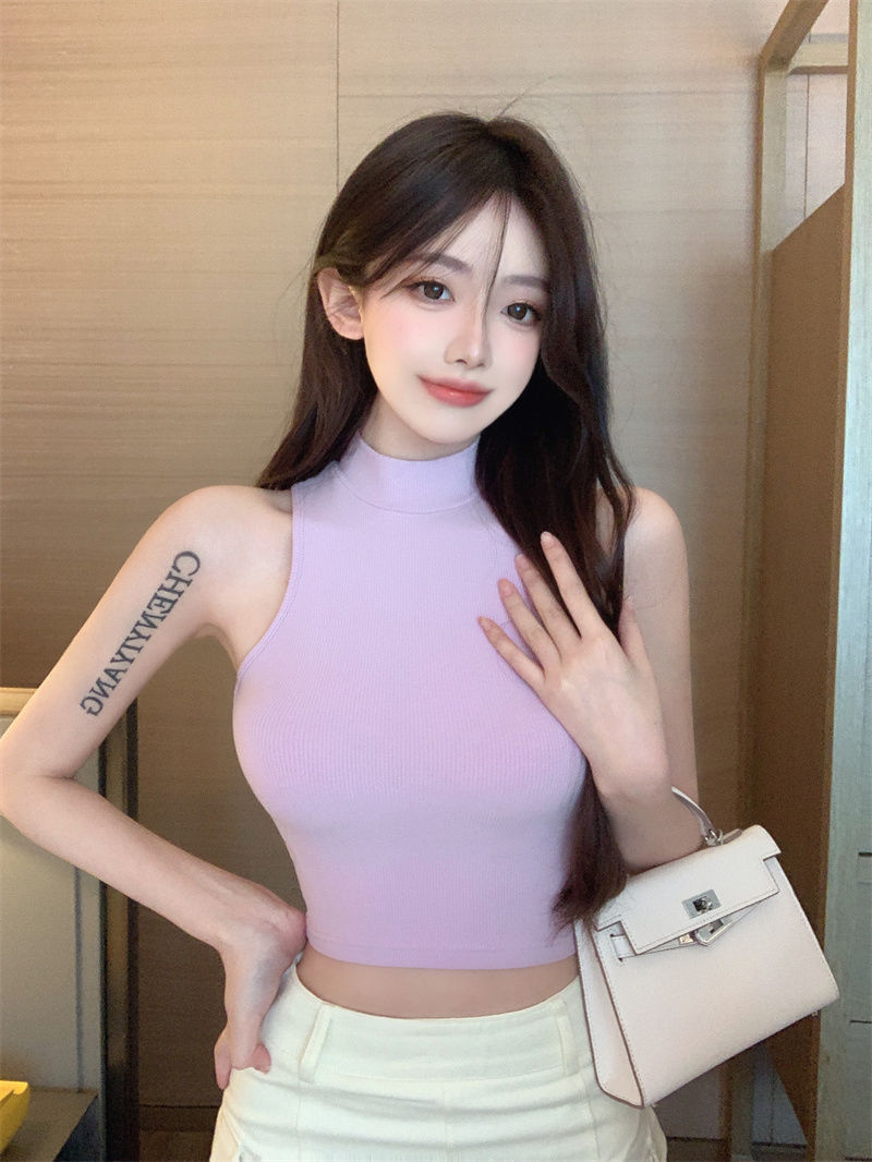 Sleeveless Slim Fit Turtleneck Vest