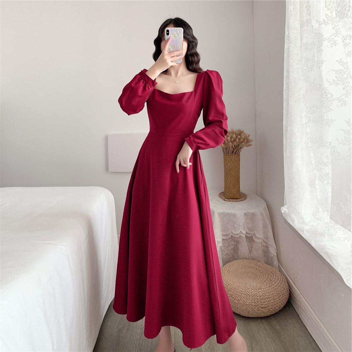 Chic Spring Dress - Elegant Over Knee Length