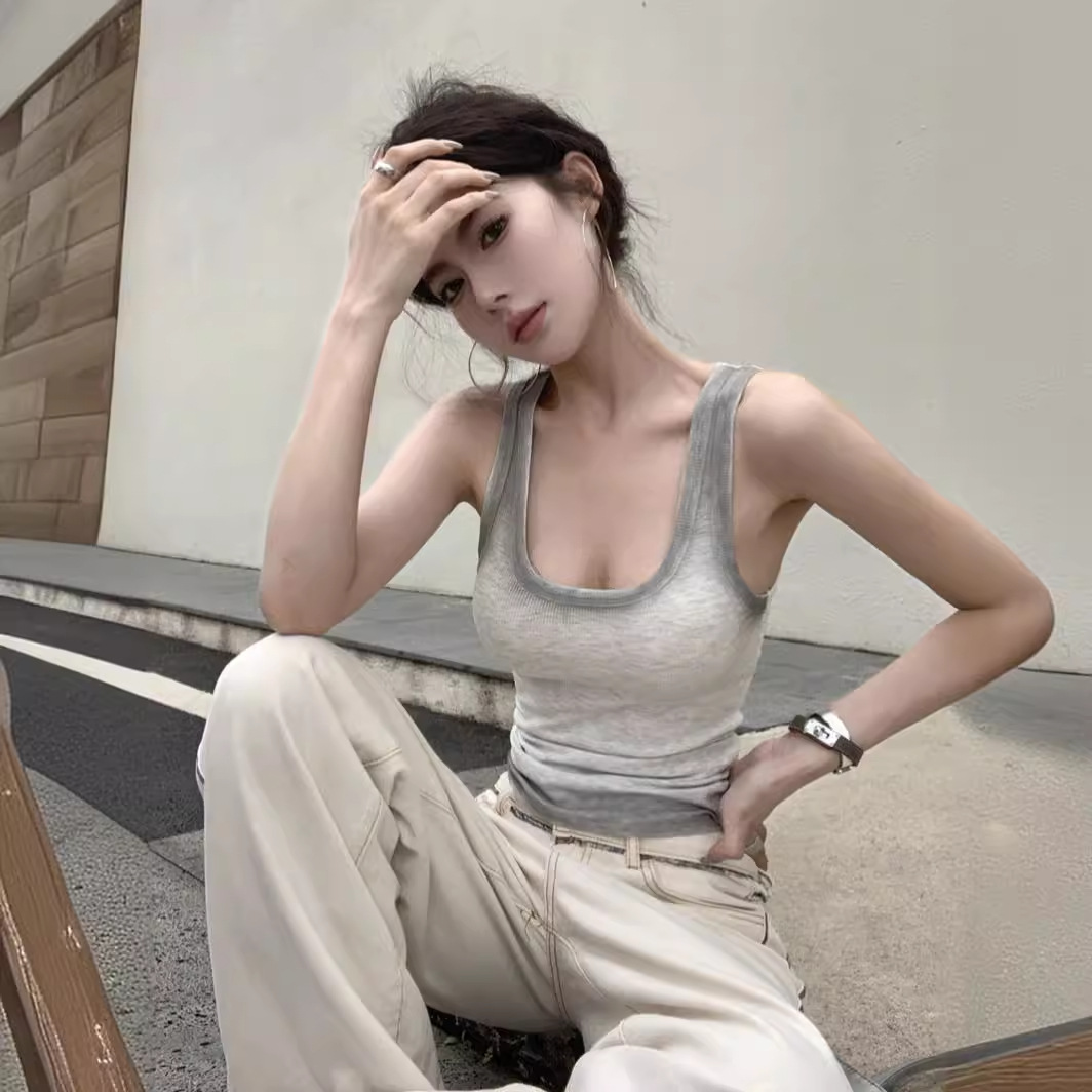 American Style Spicy Gradient Brick Red Halter Tank Top for Women's Summer Slim Fit Sleeveless Sexy Stretchy Inner Wear or Outer Wear