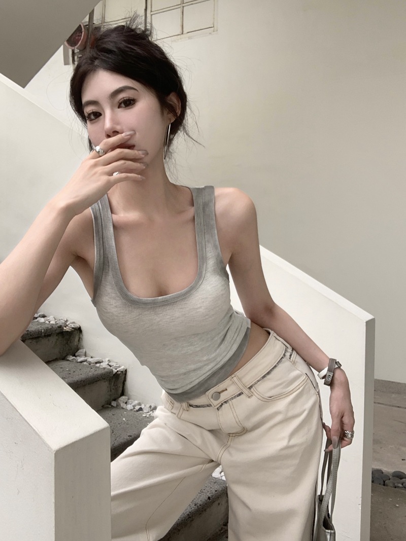 American Style Spicy Gradient Brick Red Halter Tank Top for Women's Summer Slim Fit Sleeveless Sexy Stretchy Inner Wear or Outer Wear