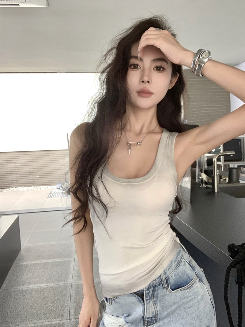 American Style Spicy Gradient Brick Red Halter Tank Top for Women's Summer Slim Fit Sleeveless Sexy Stretchy Inner Wear or Outer Wear