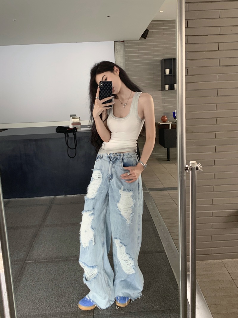 American Style Spicy Gradient Brick Red Halter Tank Top for Women's Summer Slim Fit Sleeveless Sexy Stretchy Inner Wear or Outer Wear