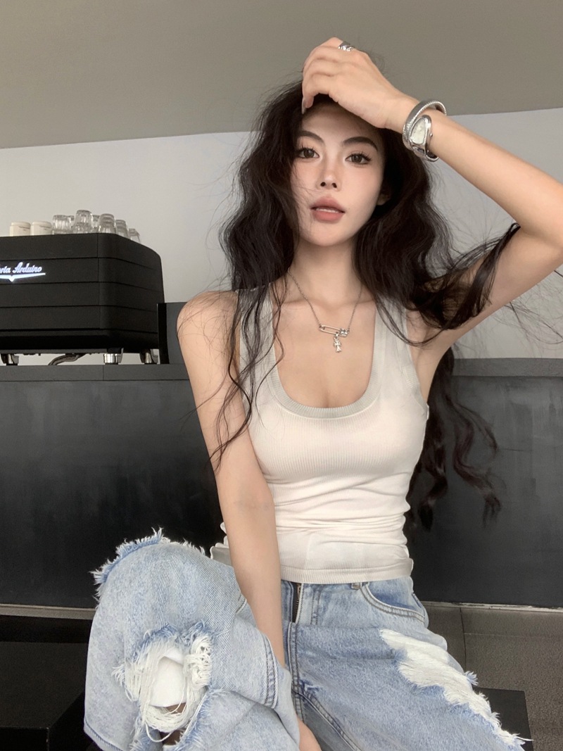 American Style Spicy Gradient Brick Red Halter Tank Top for Women's Summer Slim Fit Sleeveless Sexy Stretchy Inner Wear or Outer Wear