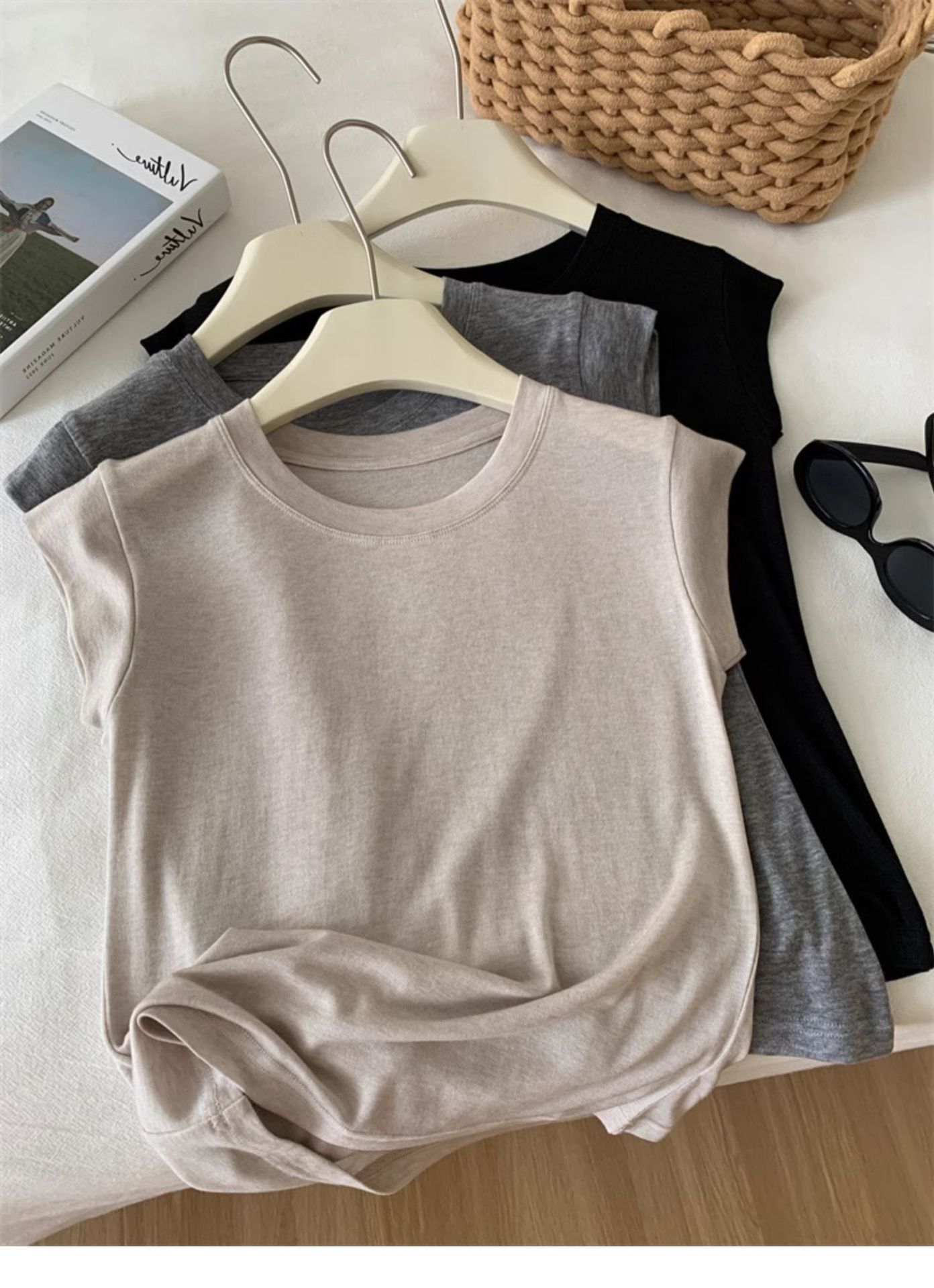 Oatmeal Round Neck Cotton Sleeveless T-Shirt for Women