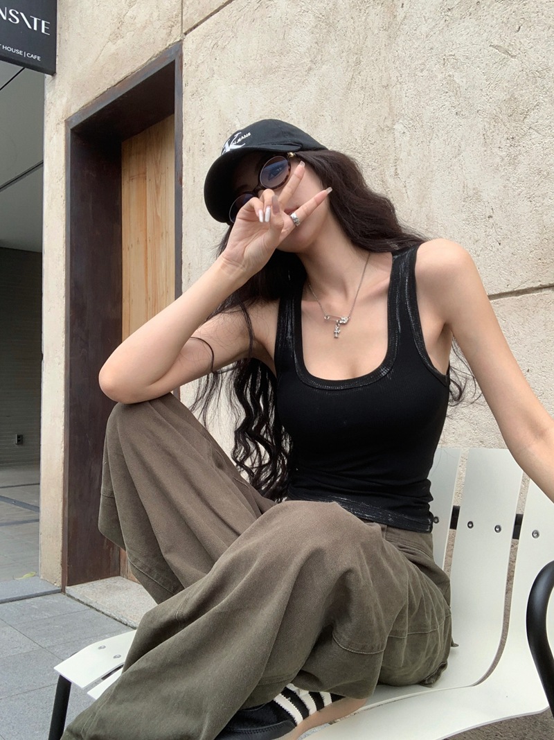 American Style Spicy Gradient Brick Red Halter Tank Top for Women's Summer Slim Fit Sleeveless Sexy Stretchy Inner Wear or Outer Wear