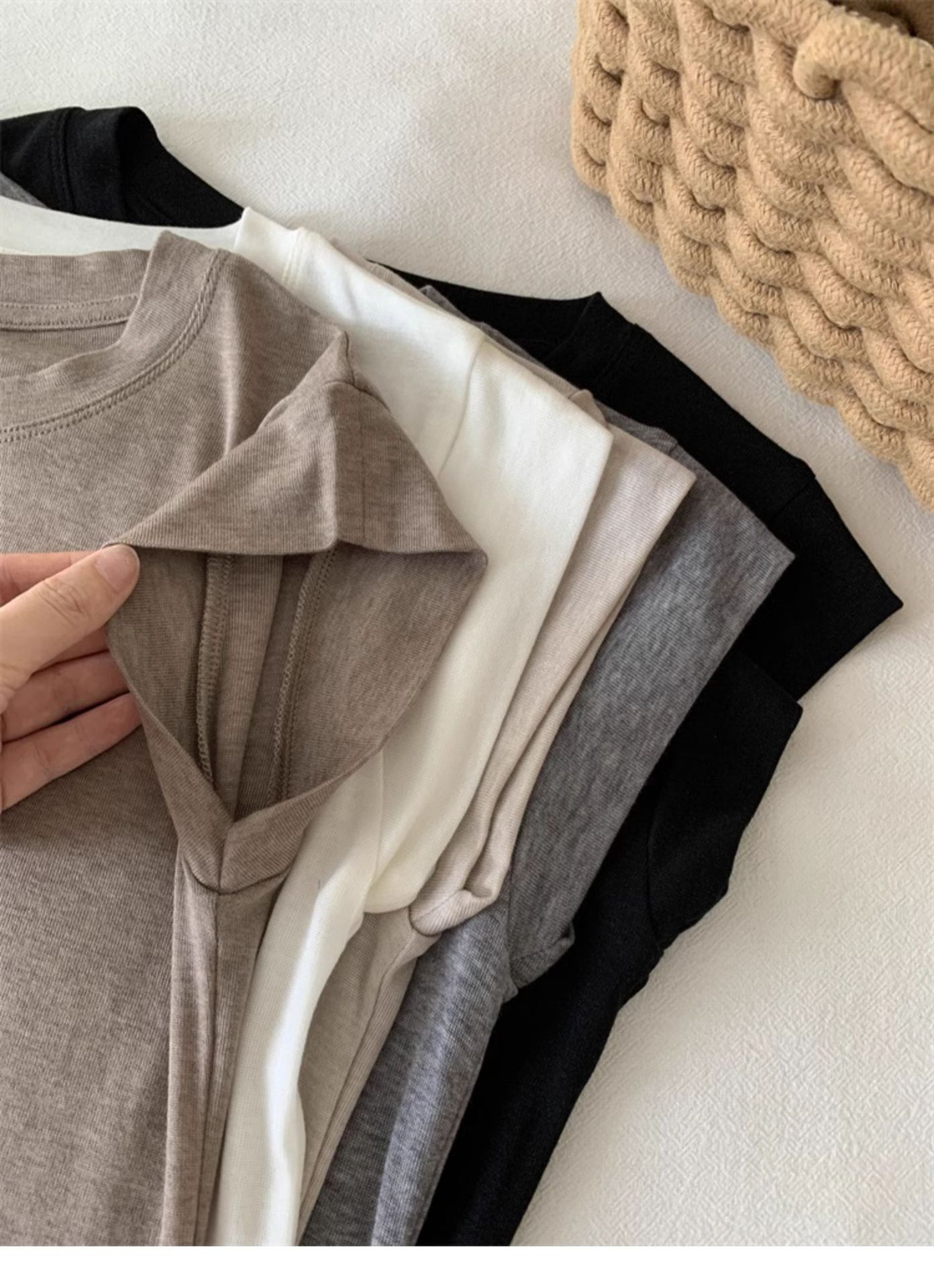 Oatmeal Round Neck Cotton Sleeveless T-Shirt for Women