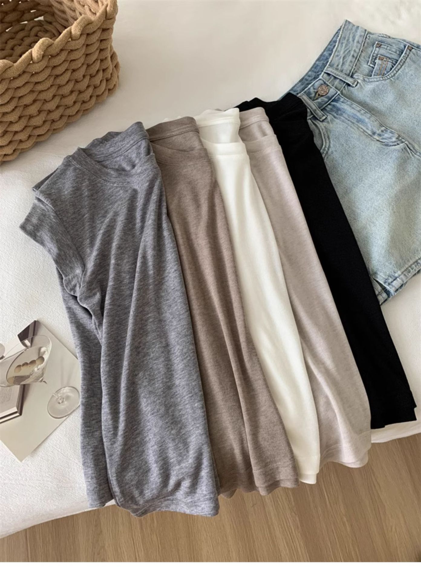 Oatmeal Round Neck Cotton Sleeveless T-Shirt for Women