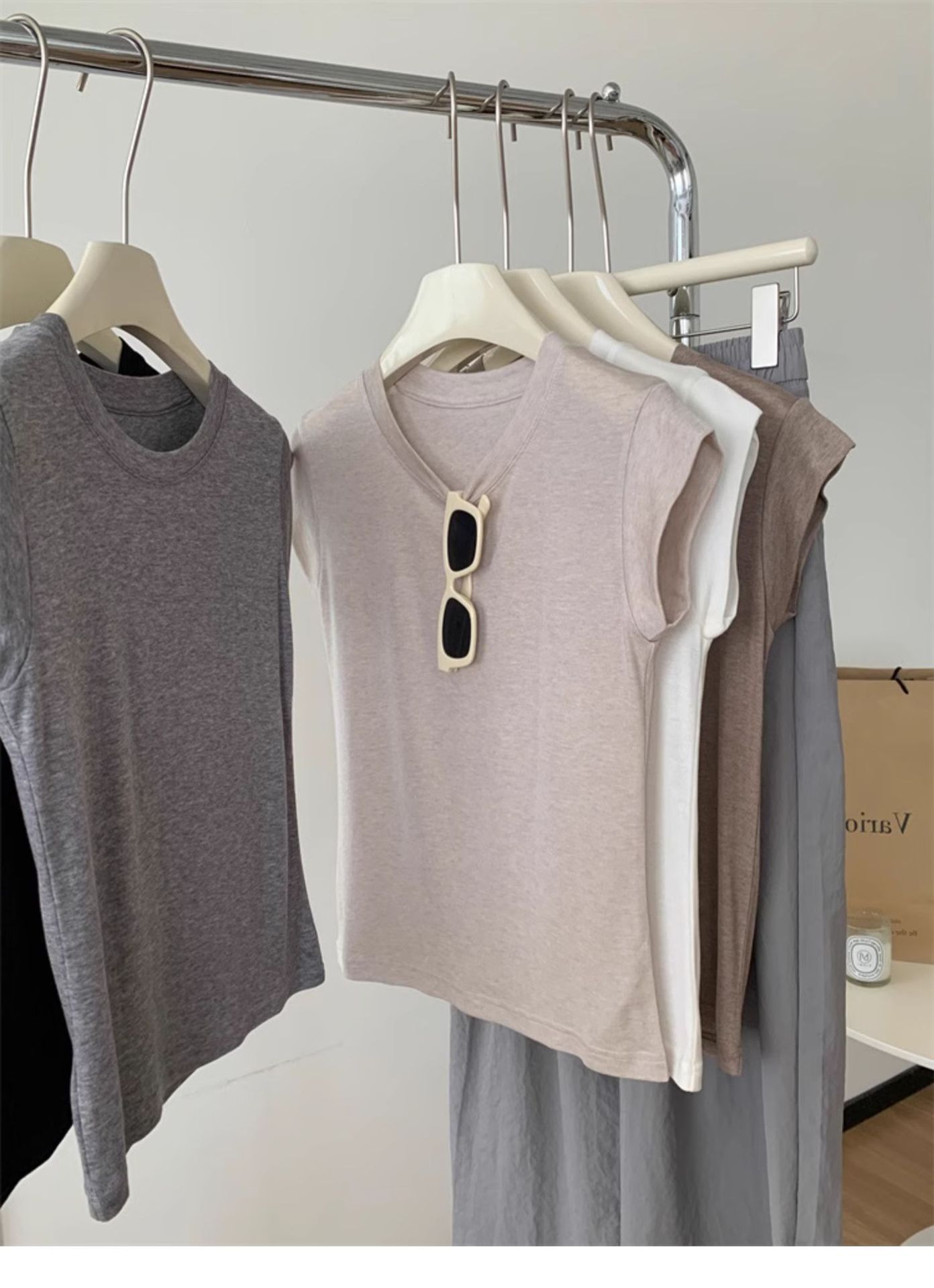 Oatmeal Round Neck Cotton Sleeveless T-Shirt for Women