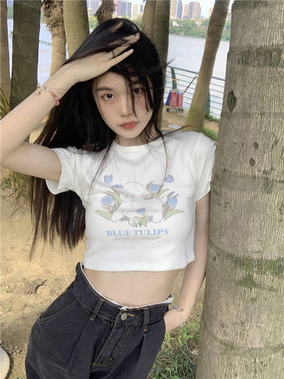 White Floral Print Short Sleeve Slim Fit Chic Top
