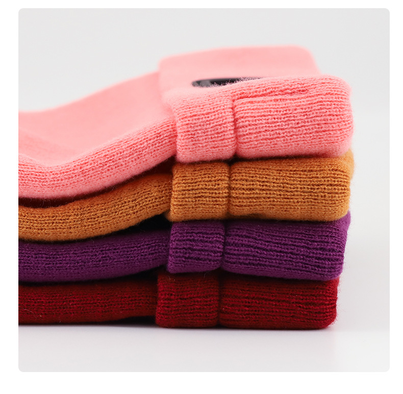 Illuminated Bluetooth Knit Cap