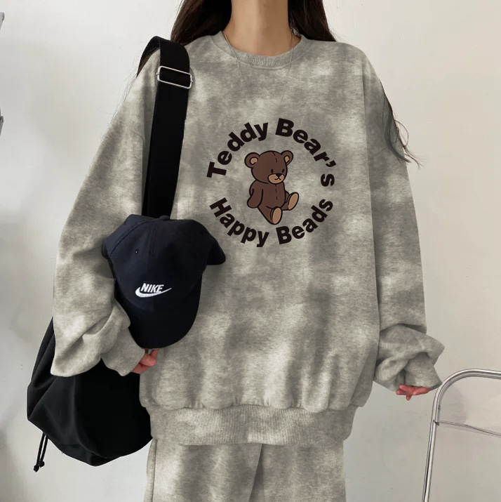 Fashionable Hairdryer & Casual Outfit Set