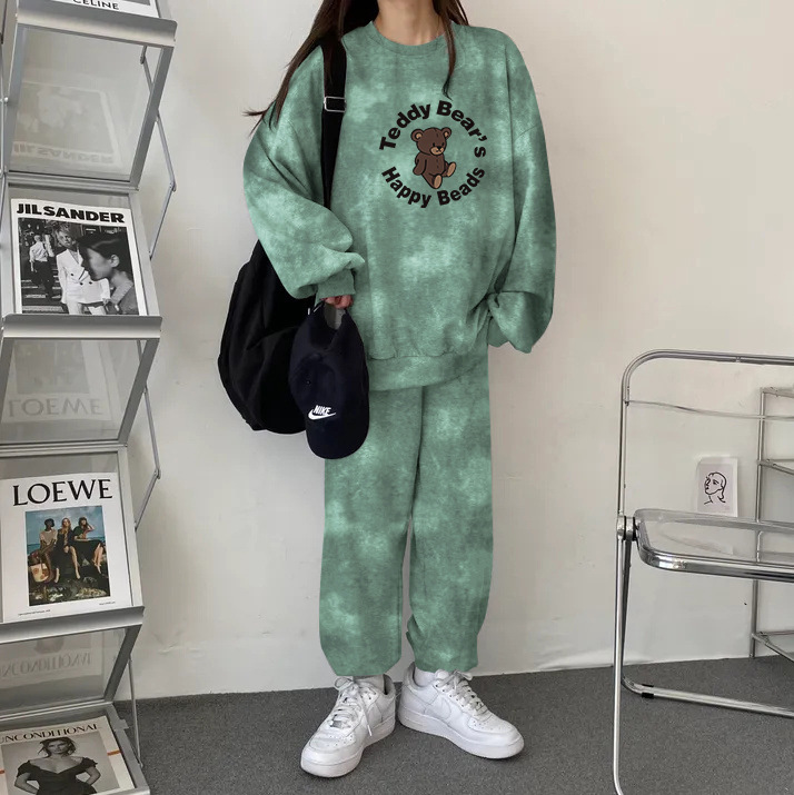 Fashionable Hairdryer & Casual Outfit Set