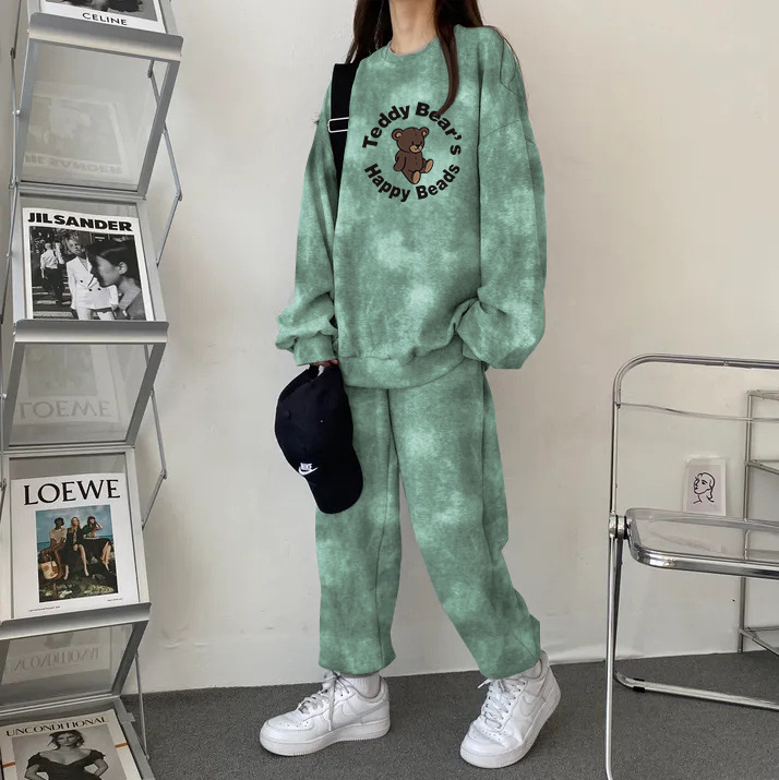 Fashionable Hairdryer & Casual Outfit Set