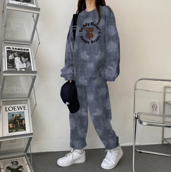 Fashionable Hairdryer & Casual Outfit Set