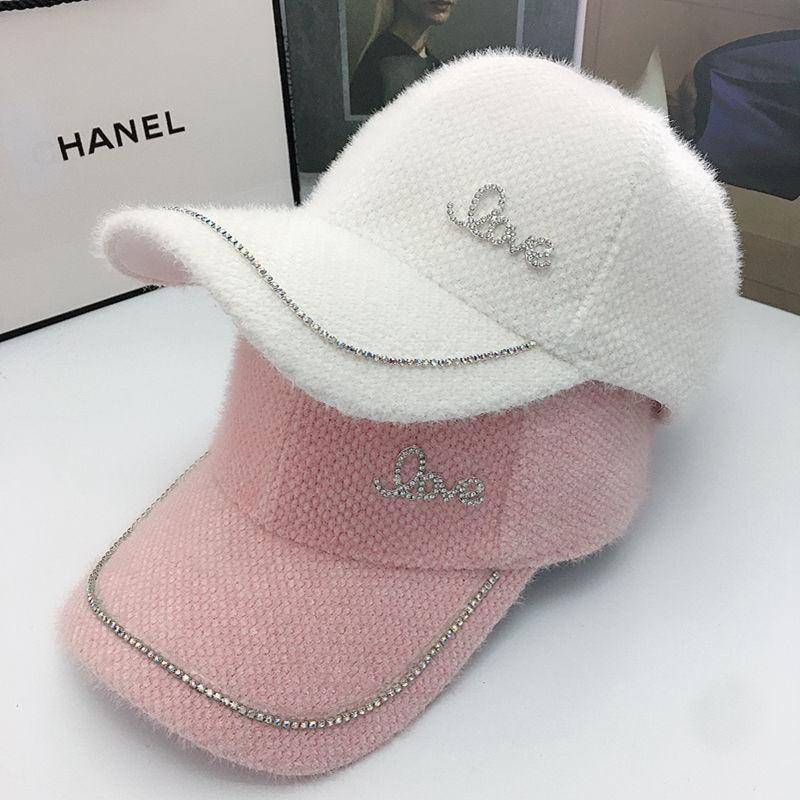 Diamond-embellished Warm Winter Women's Cap