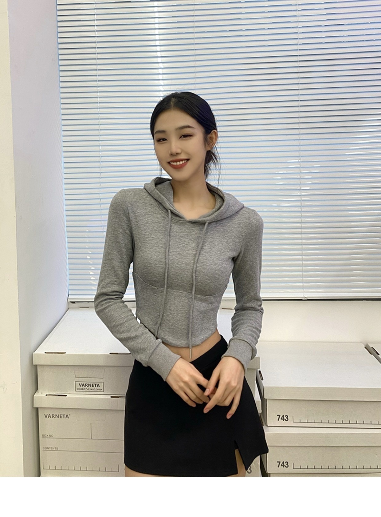 Fashionable Gray Hoodie Top
