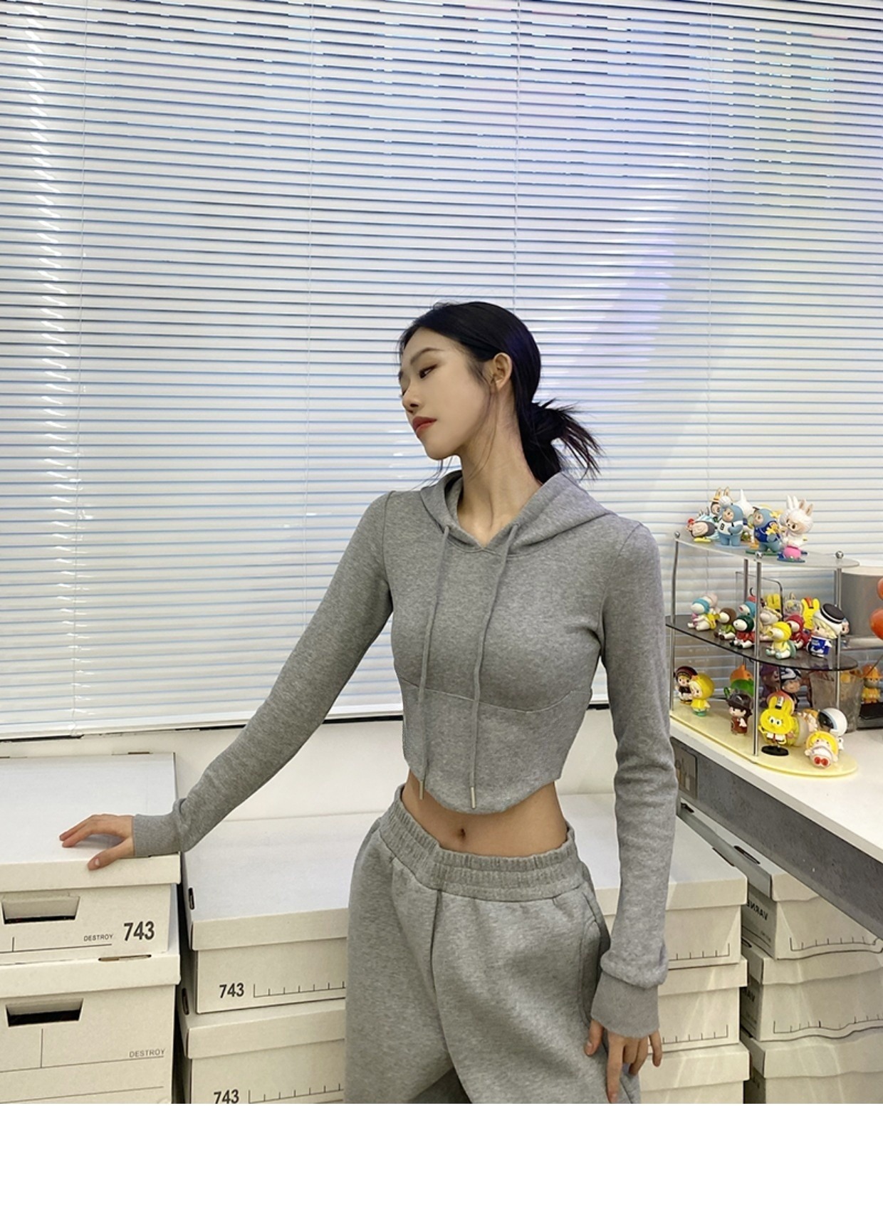 Fashionable Gray Hoodie Top