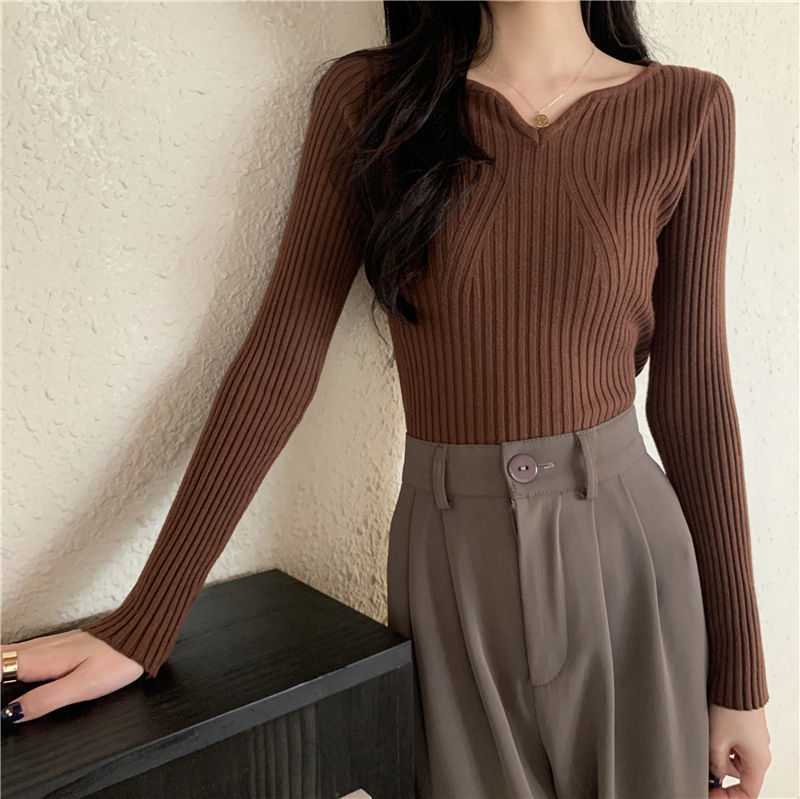 Fashionable V-Neck Knit Top