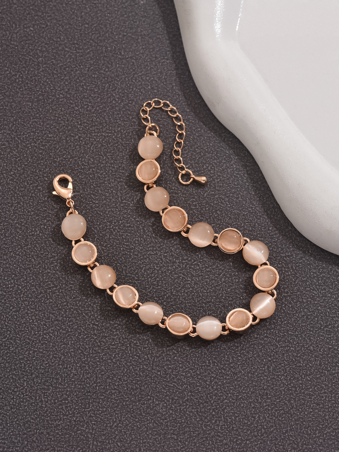 Elegant Cat Eye Beaded Ladies Bracelet