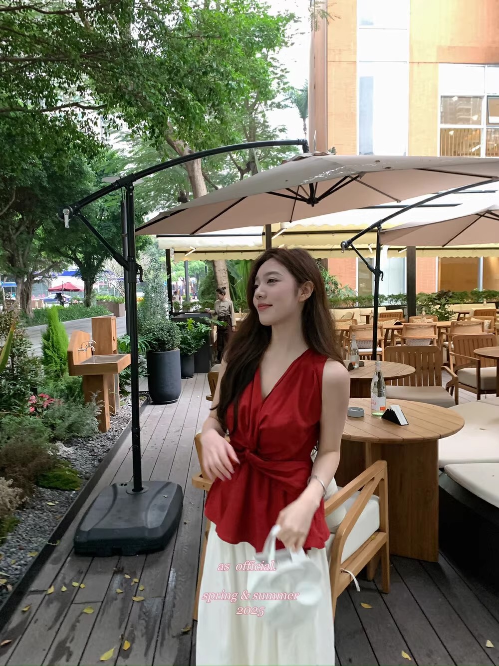 Summer V-neck Twist Sleeveless Tank Top