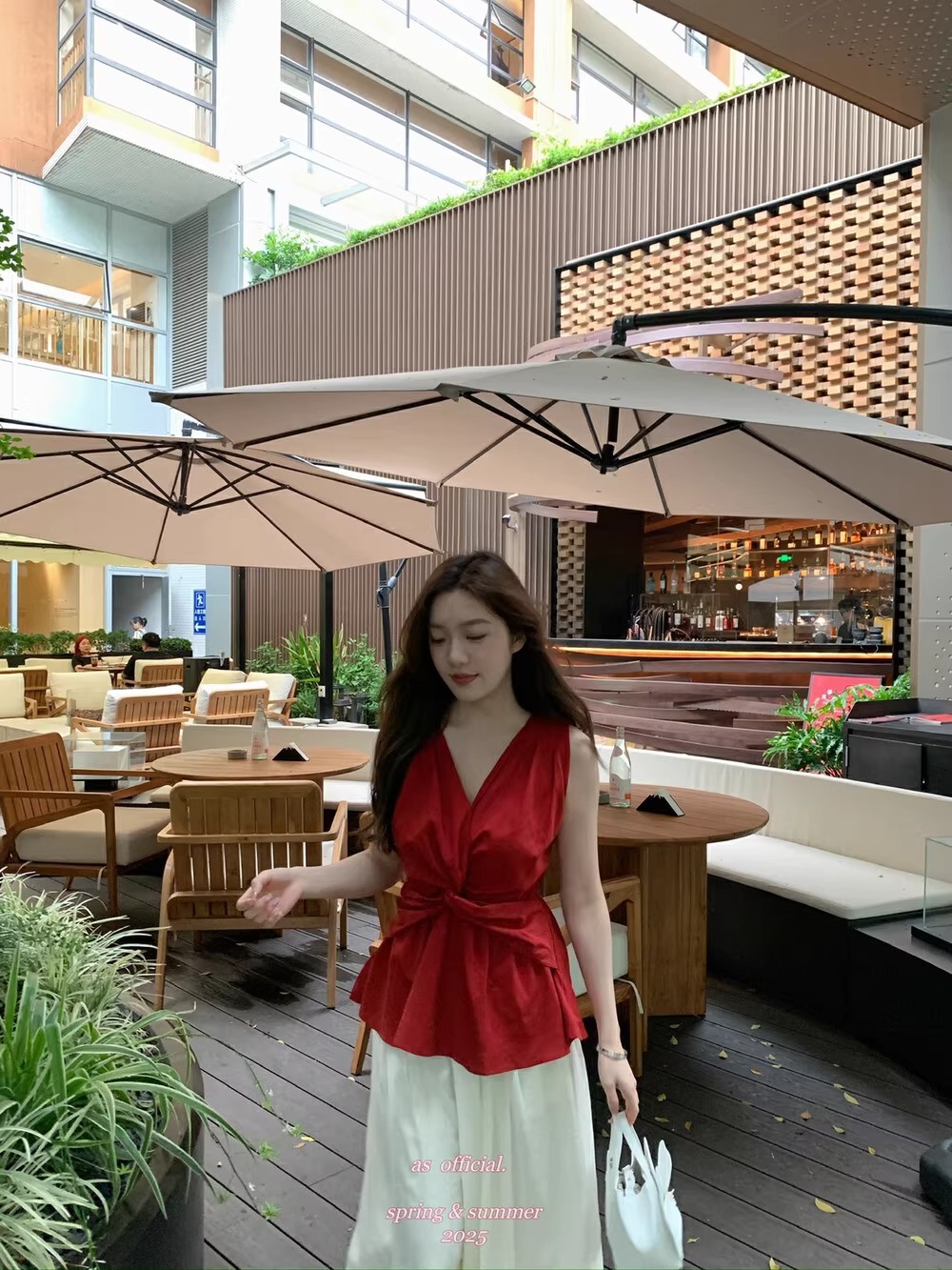 Summer V-neck Twist Sleeveless Tank Top