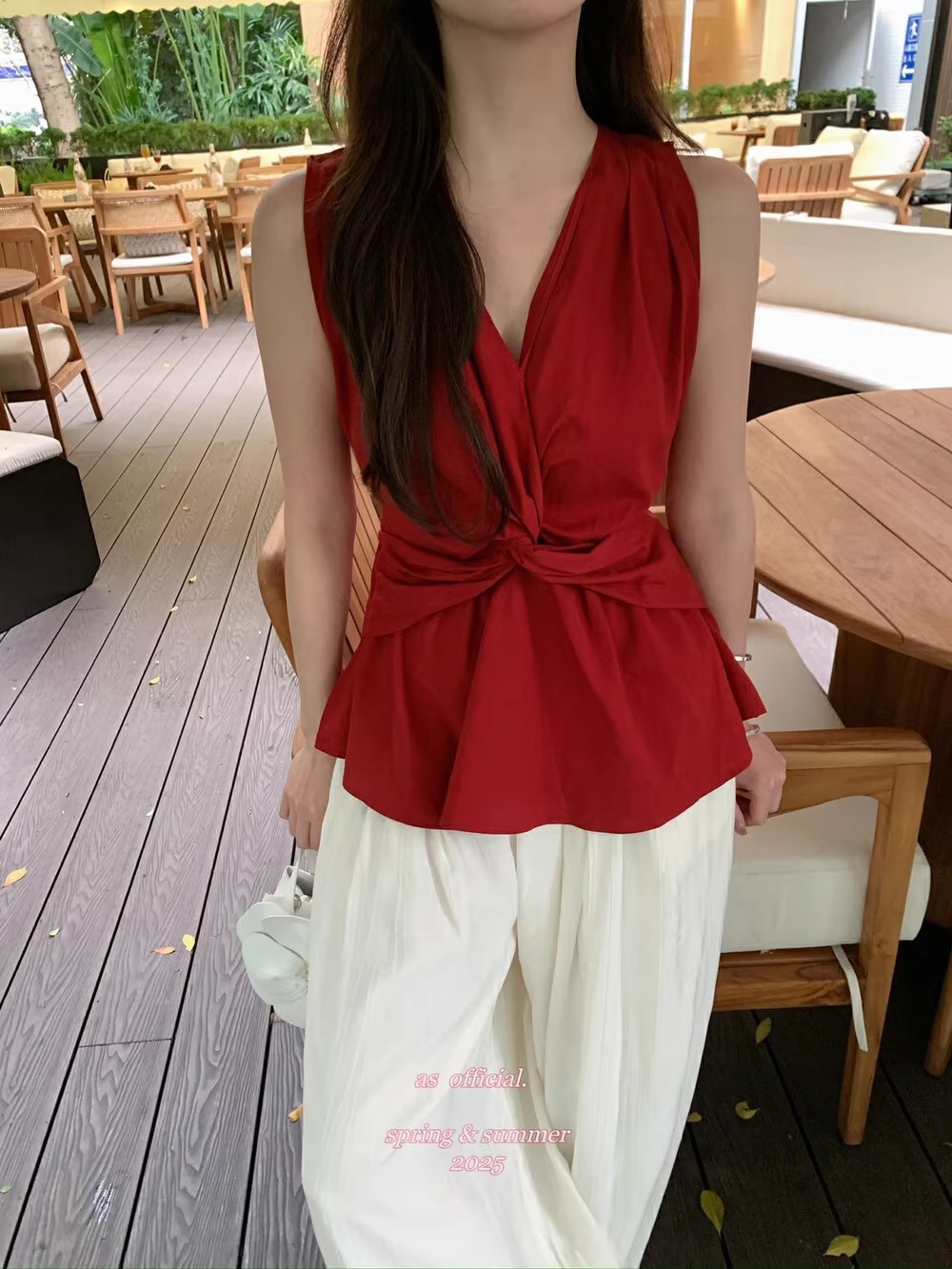 Summer V-neck Twist Sleeveless Tank Top