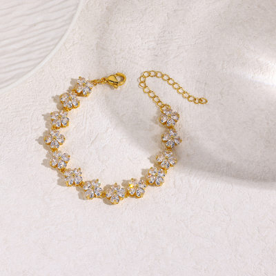 18K Clover Zircon Bracelet