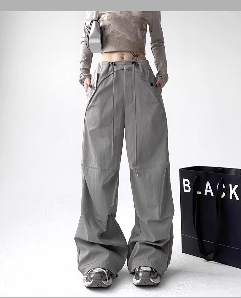 Women's Loose Fit Cargo Pants