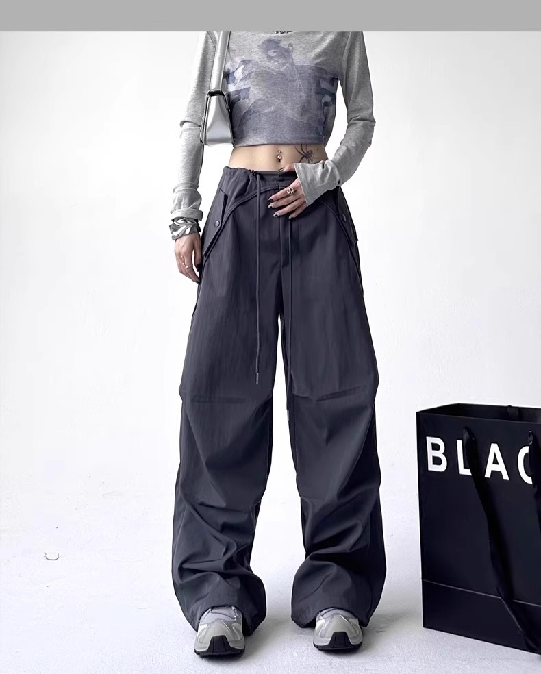 Women's Loose Fit Cargo Pants