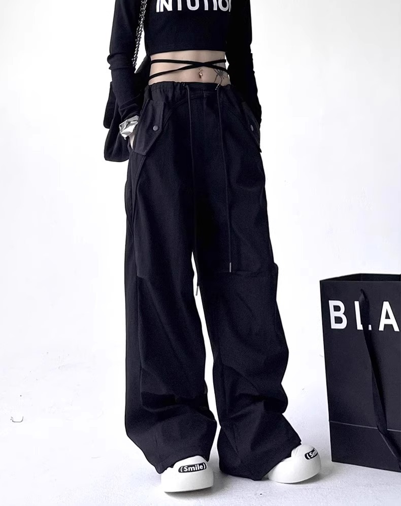 Women's Loose Fit Cargo Pants