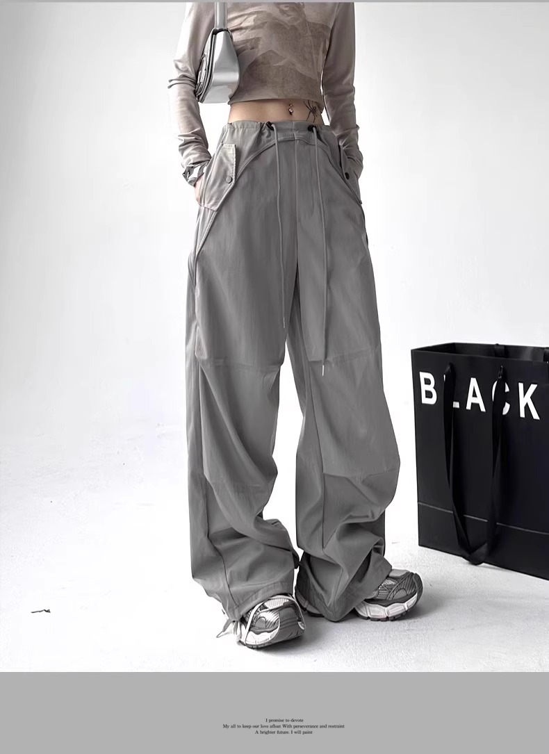 Women's Loose Fit Cargo Pants