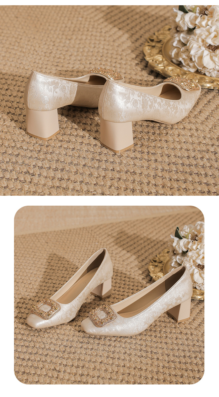 New Chinese Square Toe Pumps