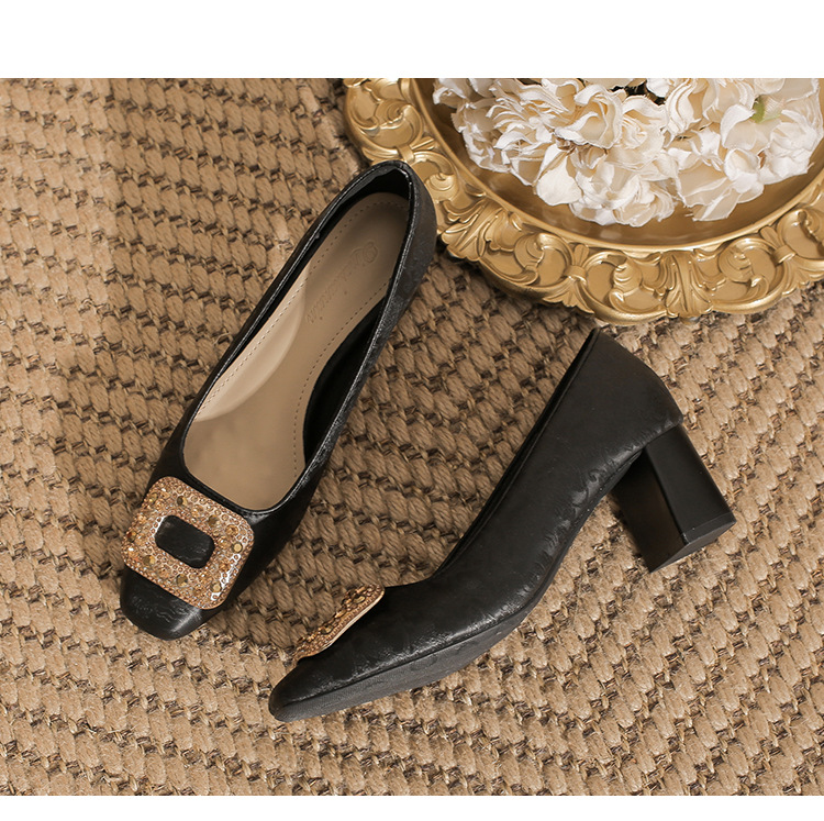 New Chinese Square Toe Pumps