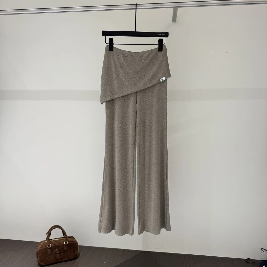 Summer V-neck Knit Casual Suit