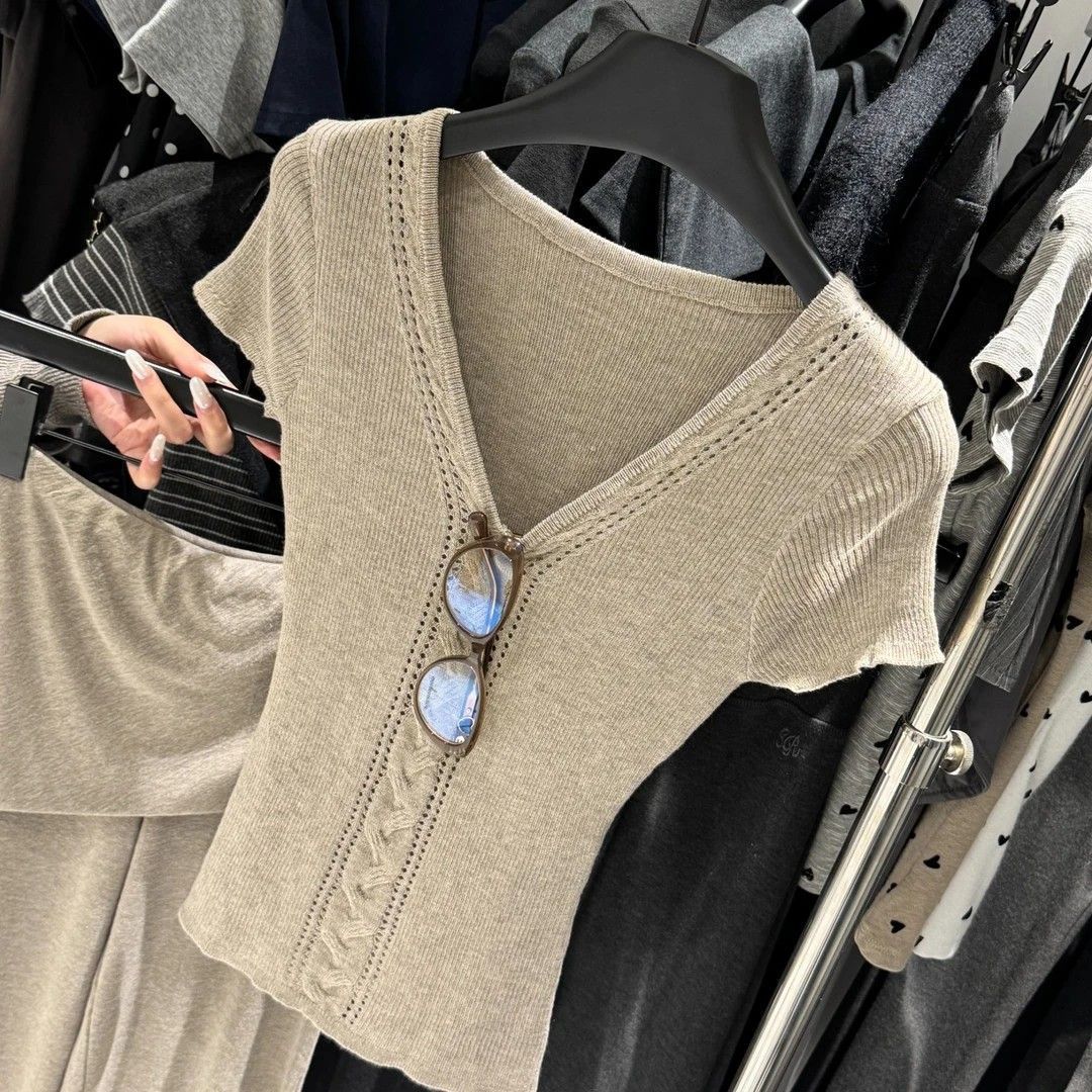 Summer V-neck Knit Casual Suit