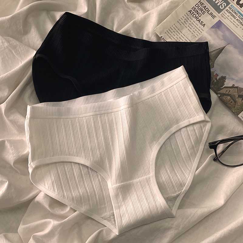 Ladies' Seamless Cotton Panties