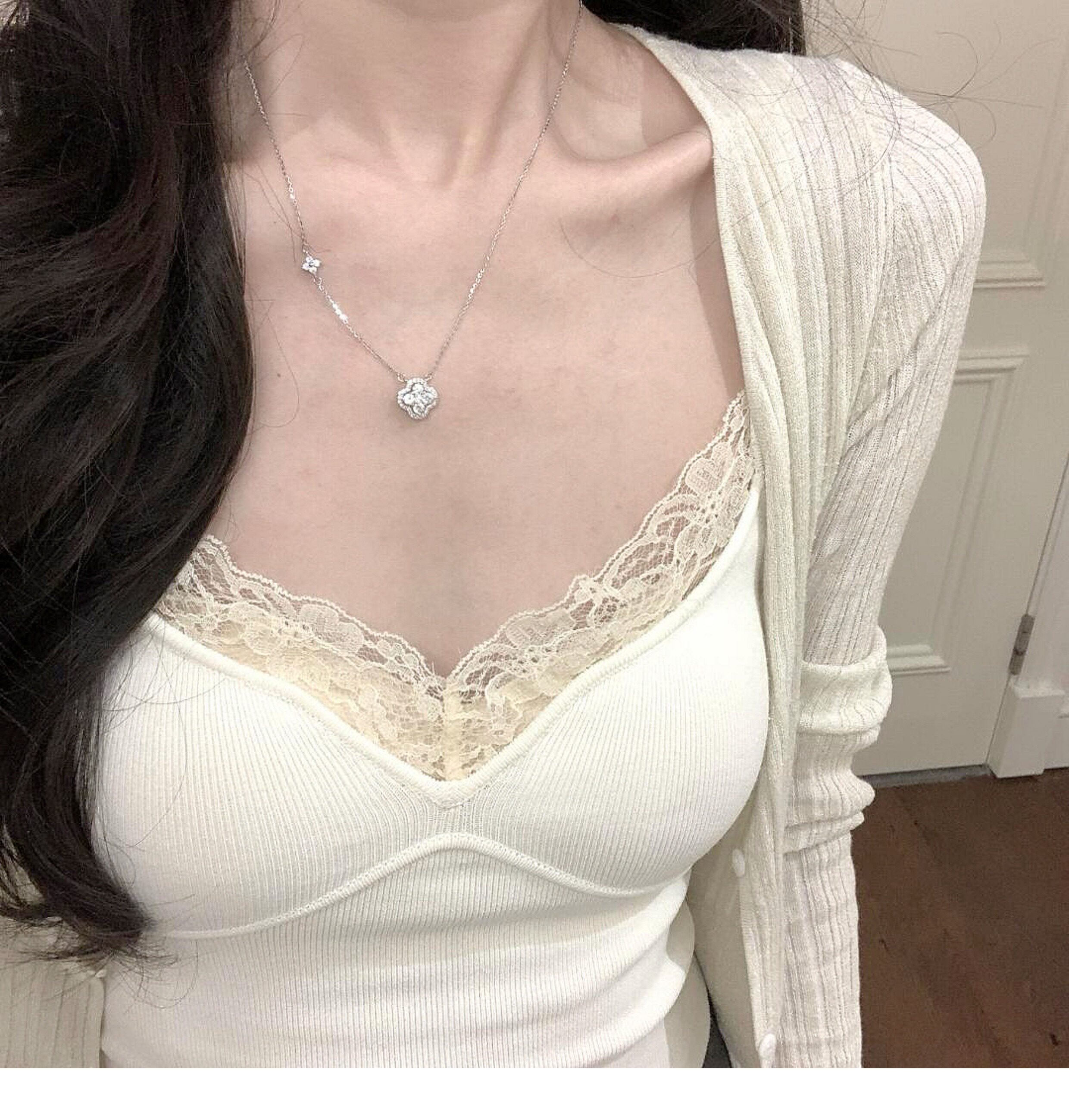 White Gold Clover Necklace