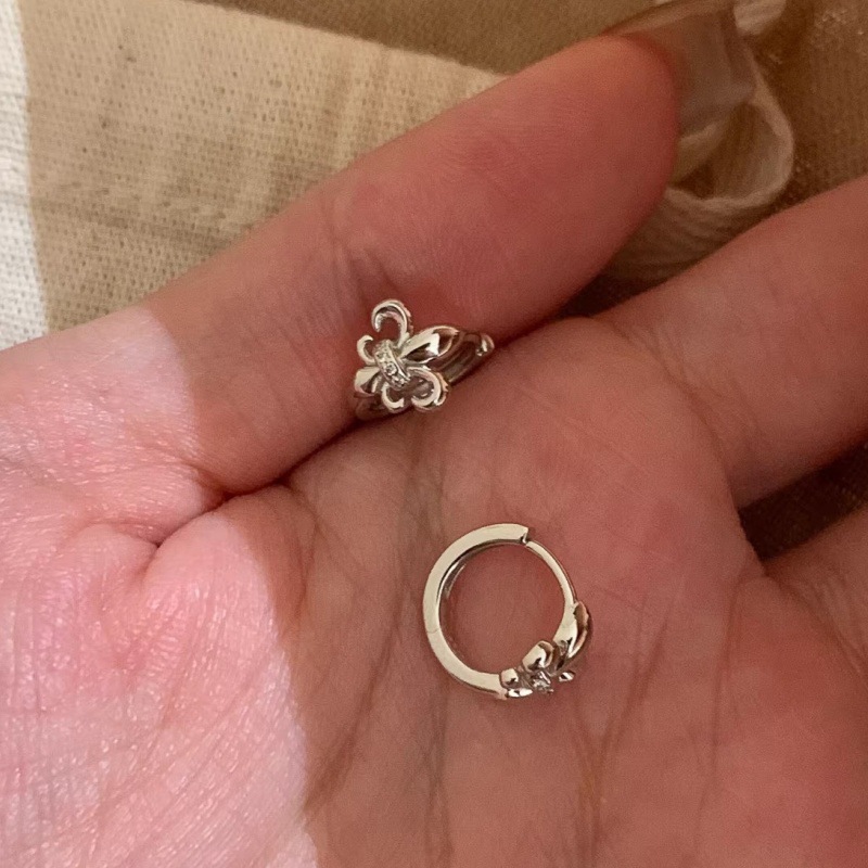 Vintage Fleur-de-lis Earrings