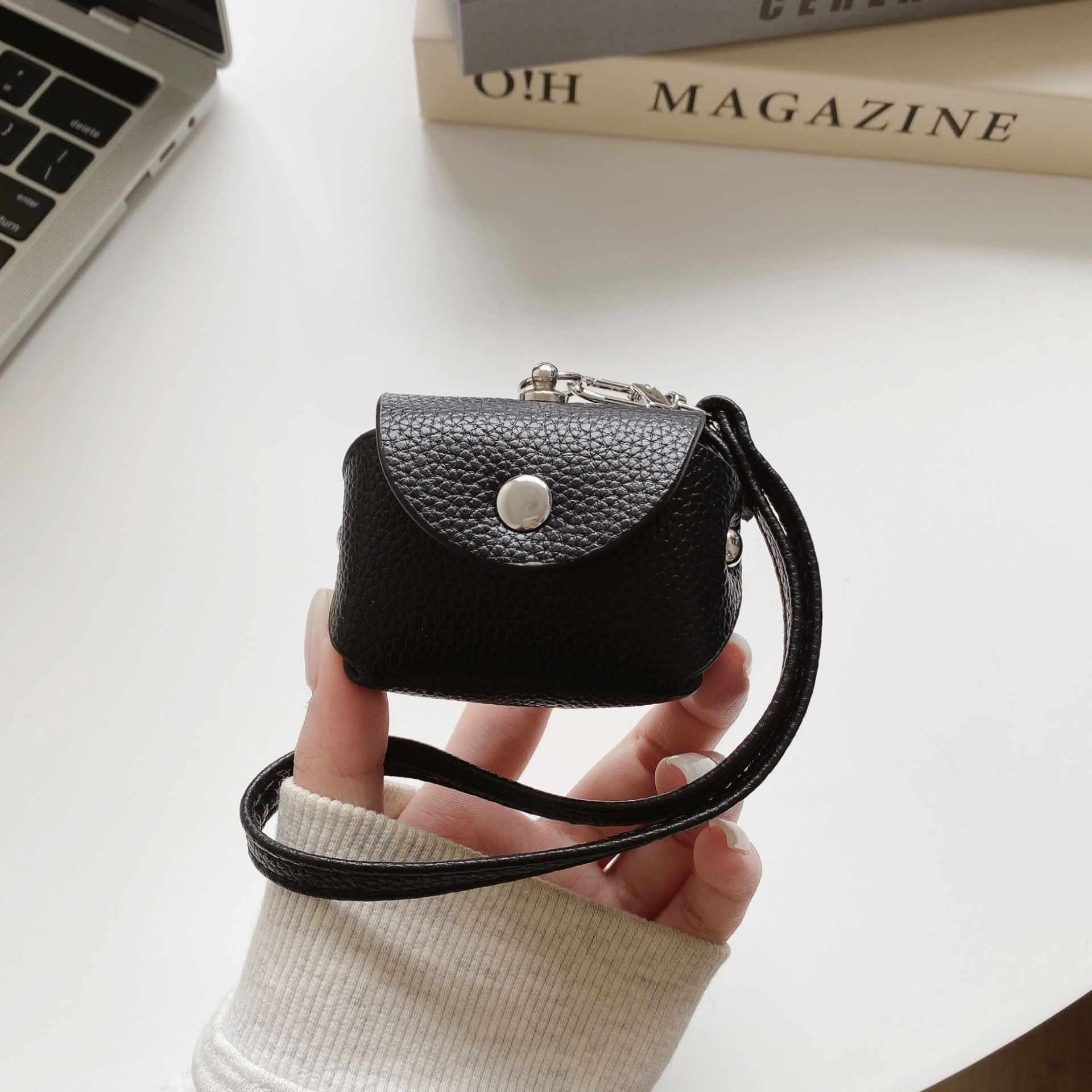 Mini PU Leather AirPods Carrying Case
