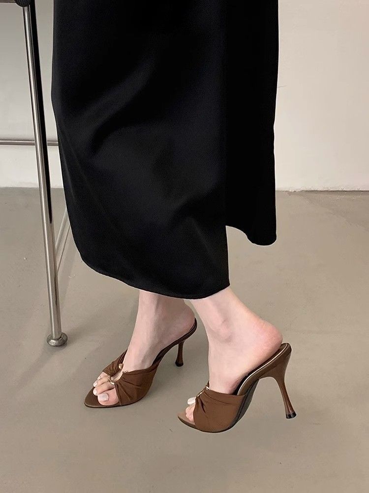 Elegant Pointed Toe Satin Sandals