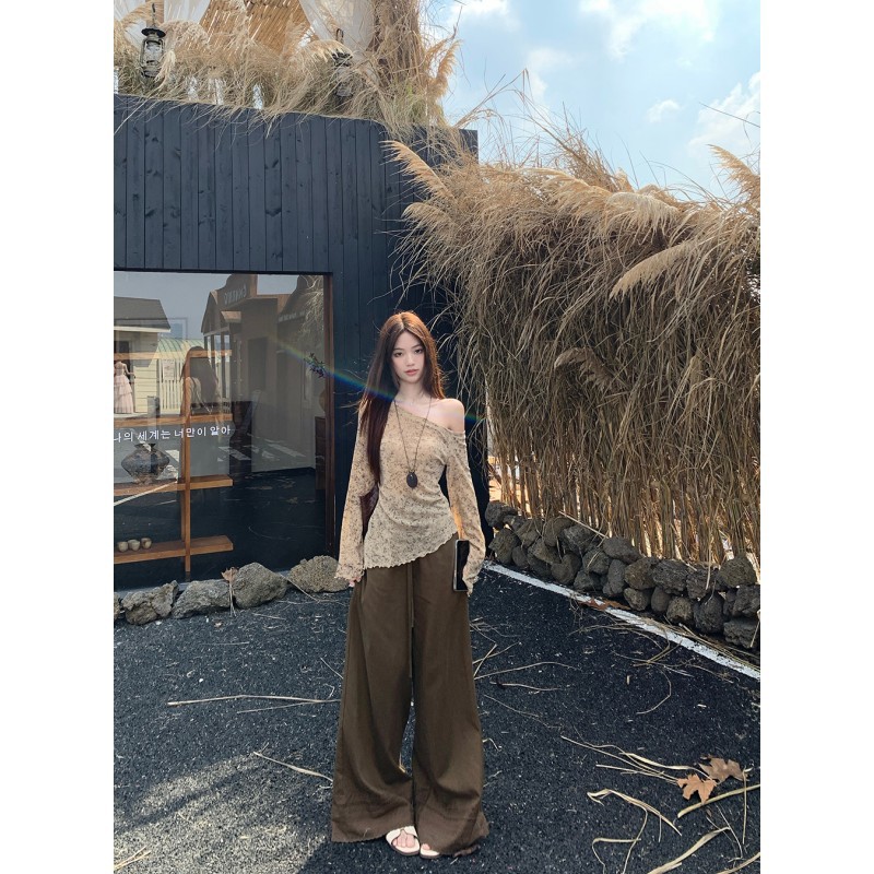 Women's Slash Knit Pants Suit