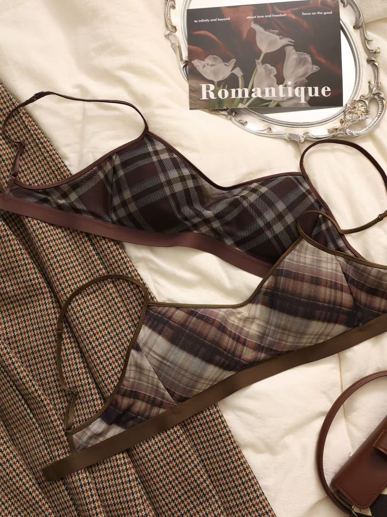 French Retro Diamond Mesh Bra Set