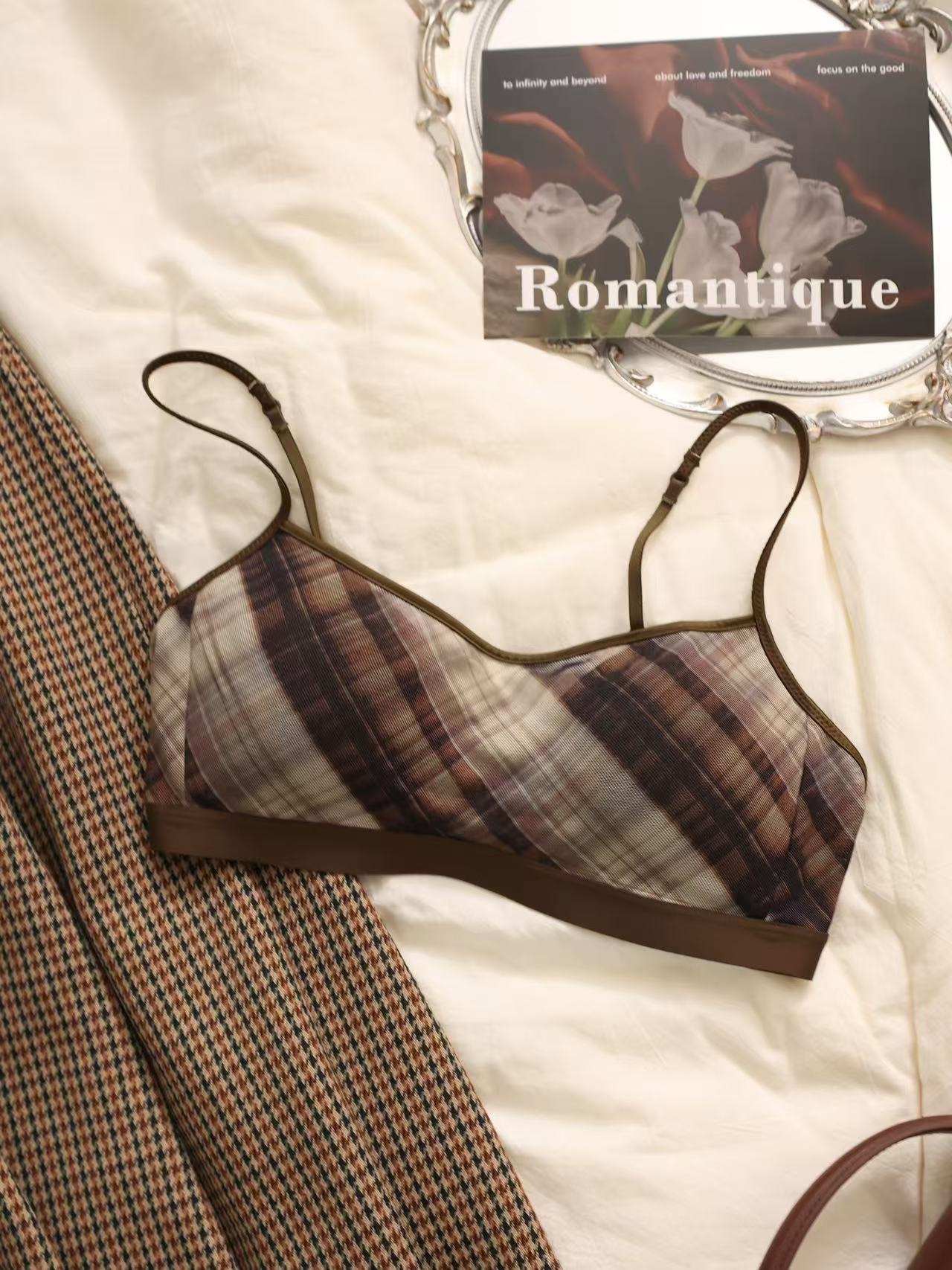 French Retro Diamond Mesh Bra Set
