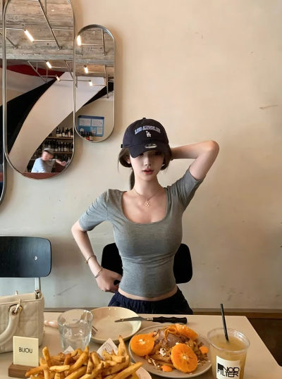 Slim U-Neck Summer Women's Tee