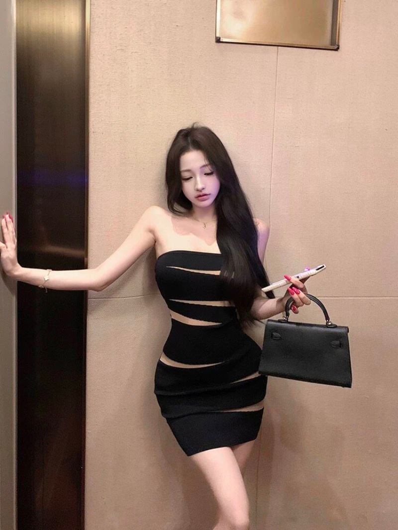 Black Strapless Bodycon Dress