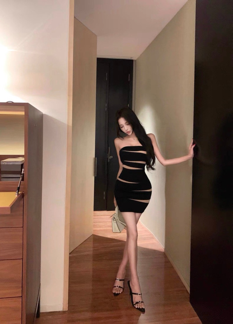 Black Strapless Bodycon Dress