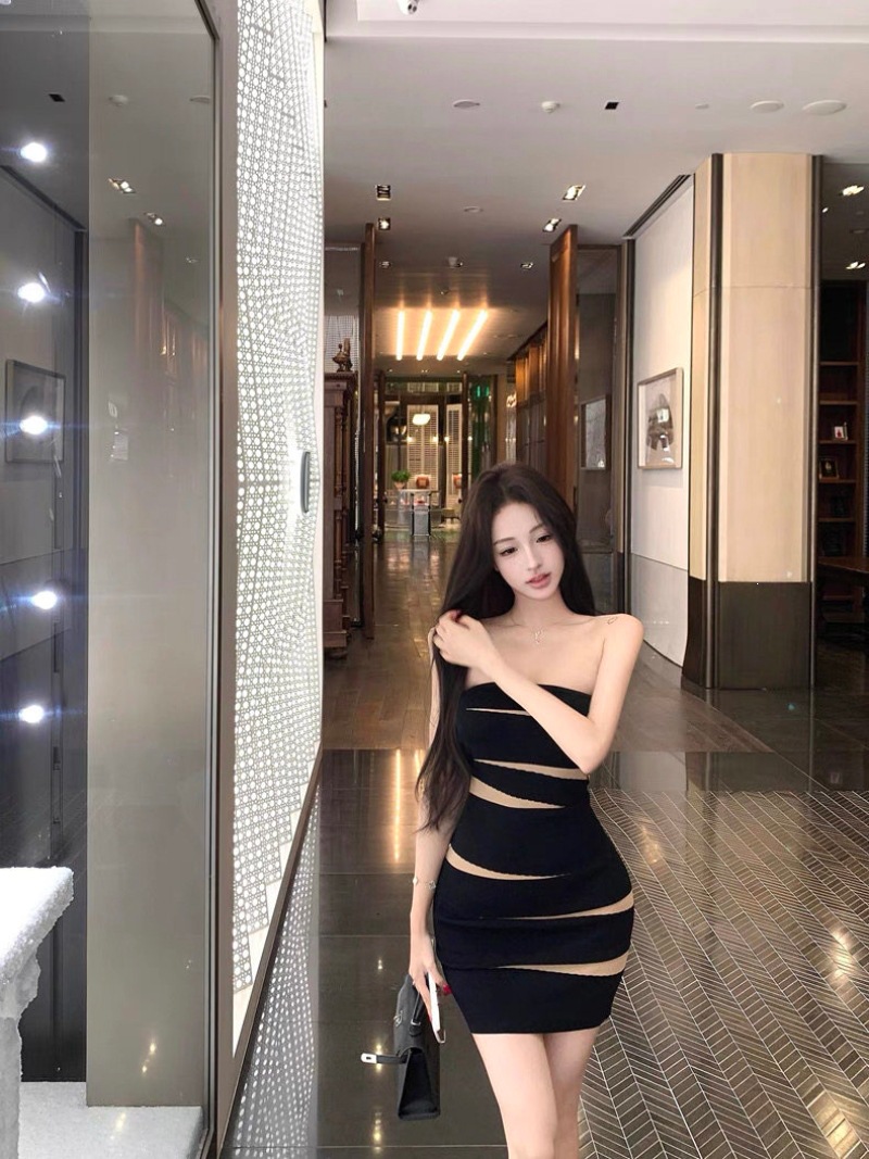 Black Strapless Bodycon Dress